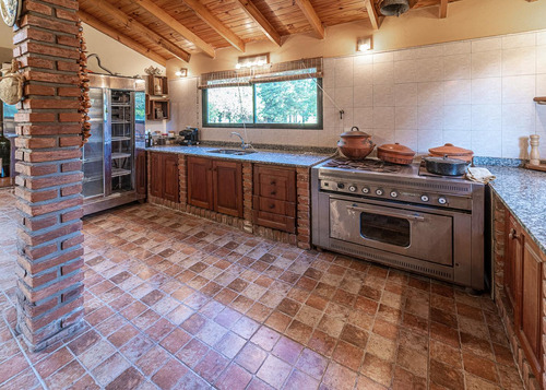 Venta Lote Con Quincho En Country La Martona Club De Campo