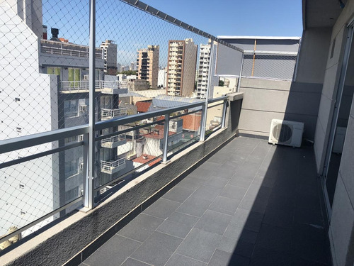 Depto En Duplex De 5 Ambientes Con Balcon Terraza 2 Cocheras Muñiz 500