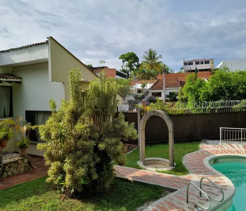 Vendo Casa En Ciudad Jardín Cali