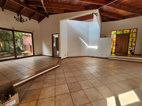 Hermosa Parcela 5550 Mt2 Con Casa Y Piscina (91894)
