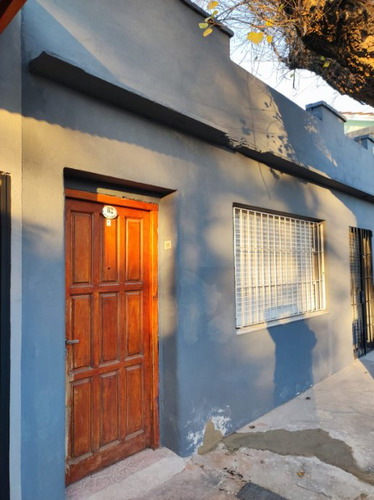 Local Con Vivienda En Venta En Bernal Oeste