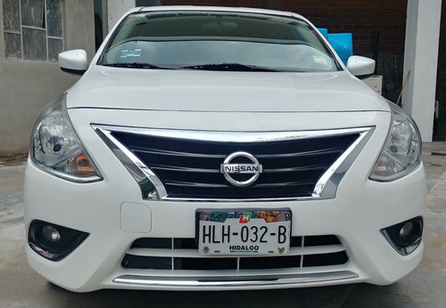 Imagen 1 de 5 de Nissan Versa 2016