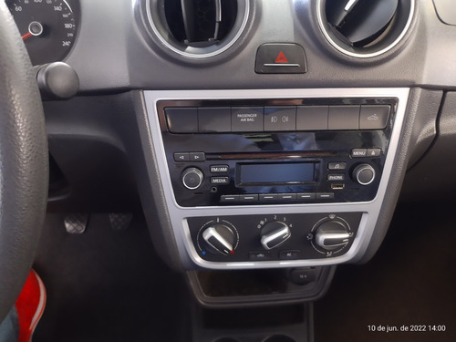Imagem 6 de 13 de Volkswagen Saveiro 1.6 Cabine Estendida