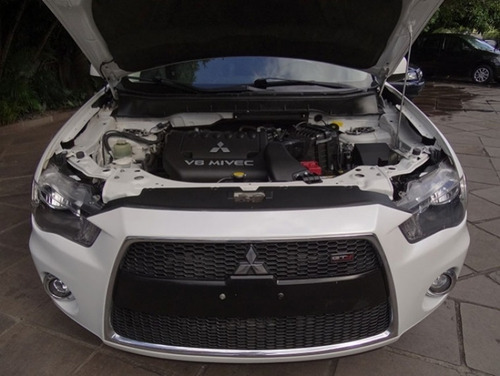 Imagem 2 de 8 de Mitsubishi Outlander Gt4