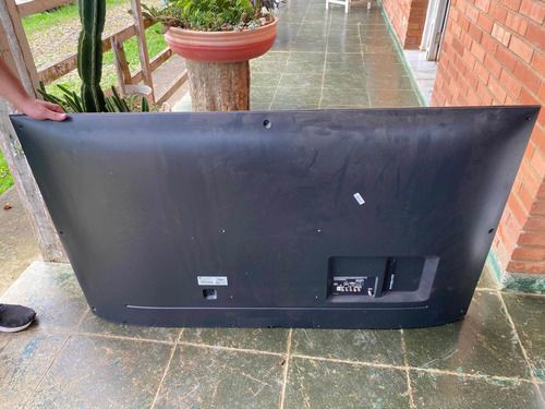 Imagem 2 de 3 de Tv LG 65 Polegadas Com Tela Quebrada