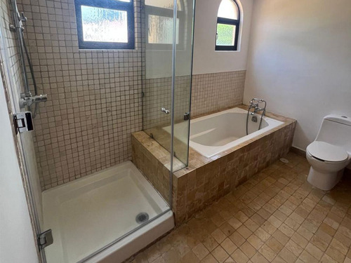 Residencia En Venta En Jardines Del Pedregal En Condominio