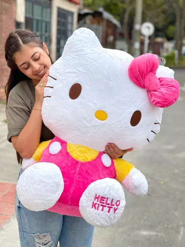 Peluche Hello Kitty géante 70 cm la fée