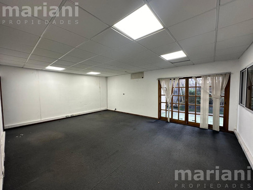 Alq - Local De 2.500m2 En 3 Plantas - Av. Belgrano 900