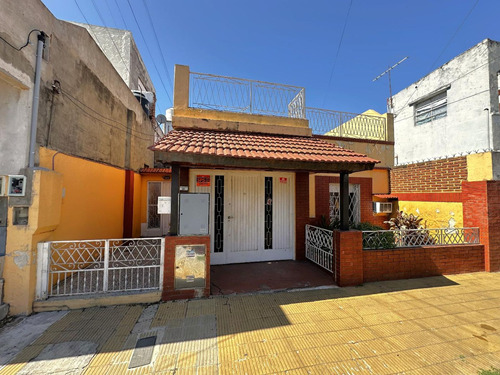 Venta Casa Multifamiliar 3 Ambientes La Tablada