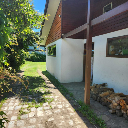 Impecable Casa 3d2b Cercana A Municipalidad (90081)