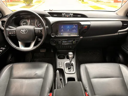 Toyota Hilux 2.4 Diesel automática
