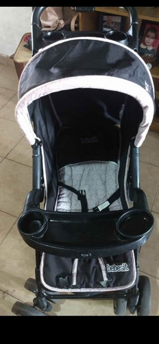 Coche De Bebé Y Huevito