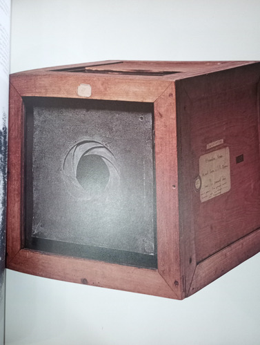 Historia Ilustrada De Los Aparatos Fotograficos Fotografia (Usado)