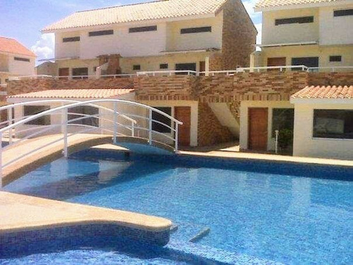 Imagen 2 de 10 de Casa Tipo Townhouse En Ciudad Flamingo Chichiriviche