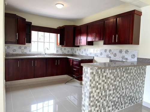 Imagen 6 de 15 de Villa A La Venta En Constanza Con Vista Al Valle Y A Las Montañas