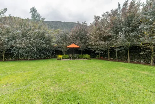 Casa En Venta En Llano Grande. Cod V2472