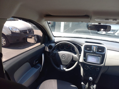 Imagen 12 de 15 de Renault Logan Privilege