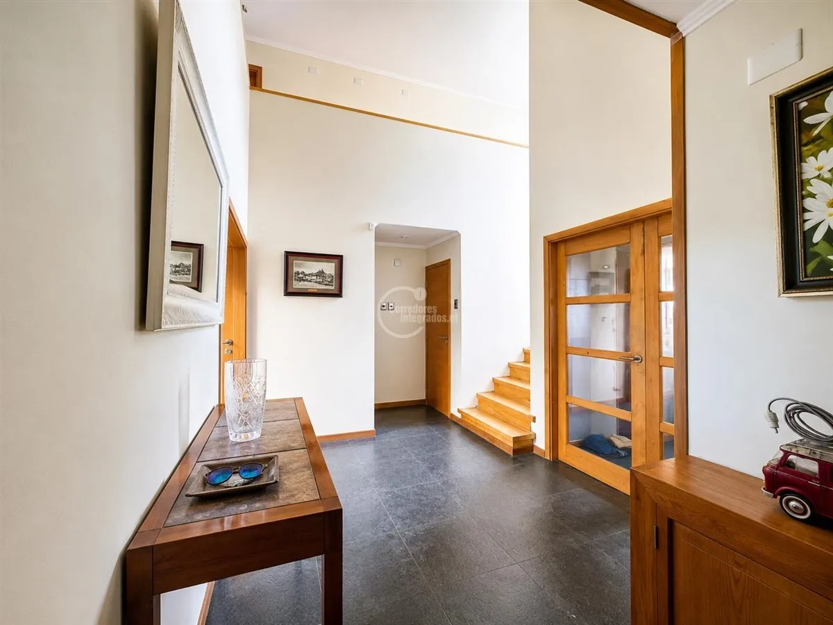Imagen 3 de 10 de Casa En Venta De 5 Dorm. En Puerto Varas