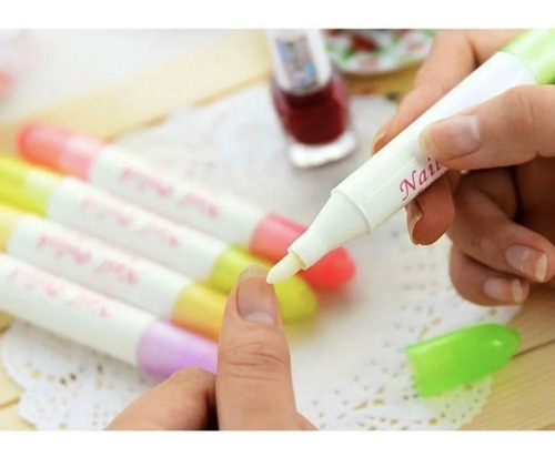 Imagen 7 de 10 de Lapiz Corrector De Esmalte De Uñas Recargable 4 Puntas