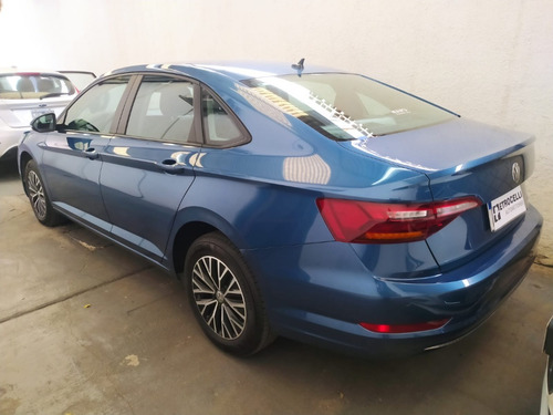 Imagen 6 de 12 de Volkswagen Vento 1.4 Tsi Confortline Aq Tipt Año 2019