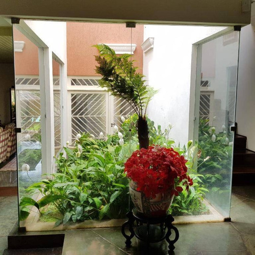 Imagem 10 de 26 de Casa Espetacular Com Quadra, Piscina E Muito Verde, Terreno De 1121 M² ! - Ca1024