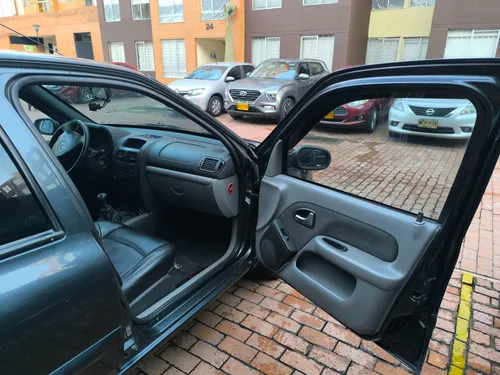 Renault Clio II 1.6 F.Ii Dynamique