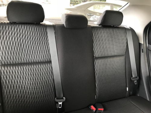 Imagen 13 de 14 de Toyota Etios 1.5 X 6m 5 Puertas