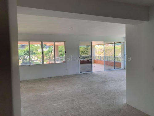 Oportunidad De Inversion Ph Obra Blanca En Lomas Del Sol!!! 377 M2, 23-16154 Katiuska Quevedo