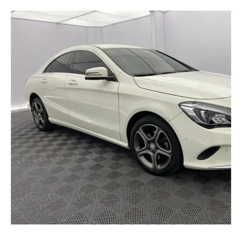 Mercedes-Benz Clase CLA 180 2017 1.6 Essential