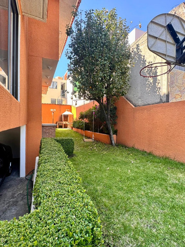 Preciosa Casa Con Seguridad En Jardines De Bellavista, Opción A 4ta Recamara En Planta Baja A Un Excelente Precio!!!