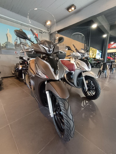 Scooter New People 150 Kymco // Kawasaki Quilmes