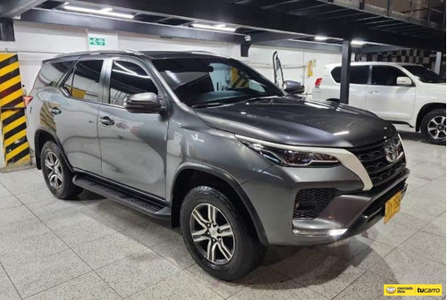 Toyota Fortuner  4x2 2700cc At Aa