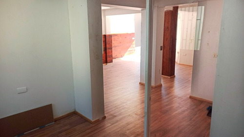 Imagen 3 de 13 de Local Comercial De 130 M2