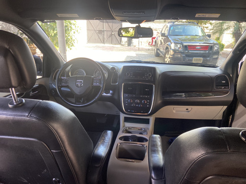 Dodge Grand Caravan 3.7 Sxt At