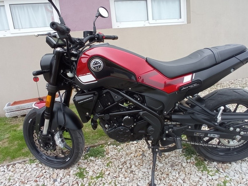 Imagen 2 de 10 de Benelli Leoncino 250