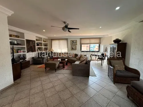 Venta De Penthouse Los Samanes