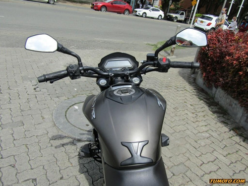 Dominar 400
