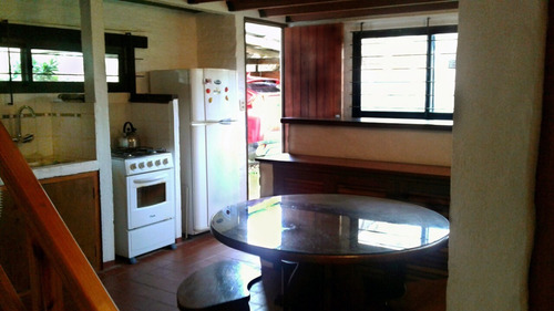Imagen 2 de 13 de Confortable Casa En Barrio Country De La Paloma