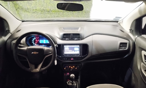 Imagen 10 de 21 de Chevrolet Spin 2016 1.8 Lt 5as 105cv
