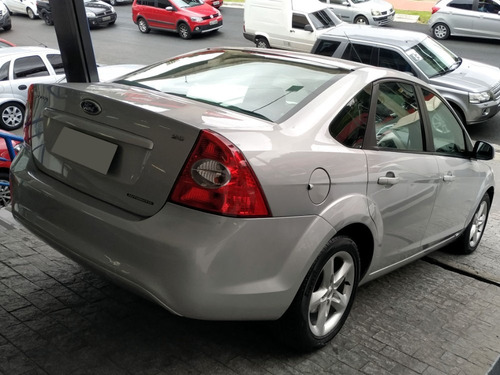 Ford Focus - 2009 2.0 Glx 16v Gasolina 4p Automático
