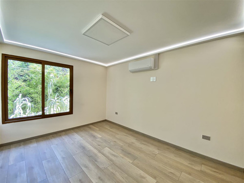 Remodelada: Club De Polo / Manuela Cañas