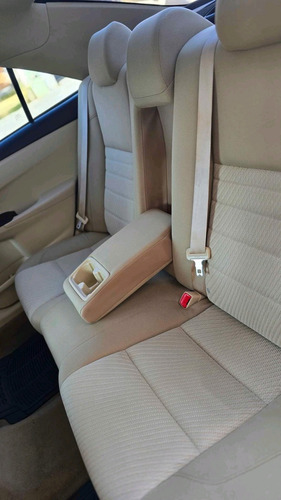 Toyota Camry 2.5 Le L4 At