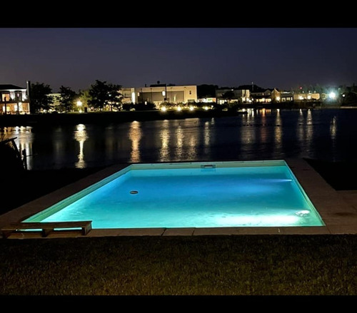Imagen 3 de 26 de Hermosa Casa Al Agua En San Matias