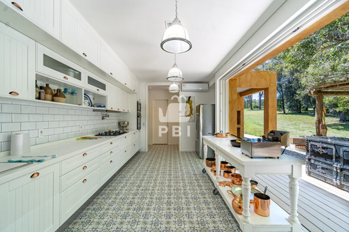 Casa De 3 Dormitorios En Barrio Privado - Ref : Pbi3239