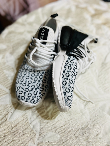 Zapatillas Guess - Originales De Miami - Envío Incluido