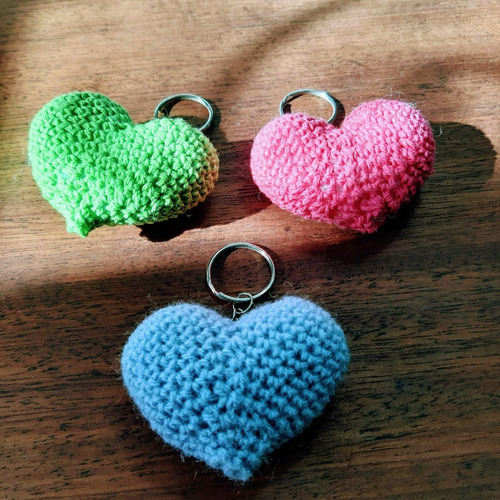 Imagen 5 de 5 de Llavero Corazon Crochet Bautismos Comuniones Baby Shower X40