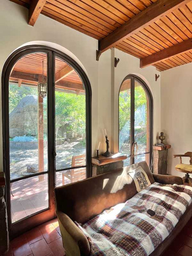 Casa Con Orilla De Río En El Arrayán (67127)