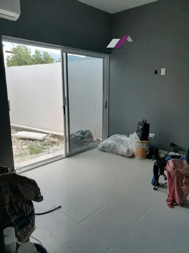 Col. Bosques De San Pedro -carretera Nacional- Casa En Venta Santiago N.l.