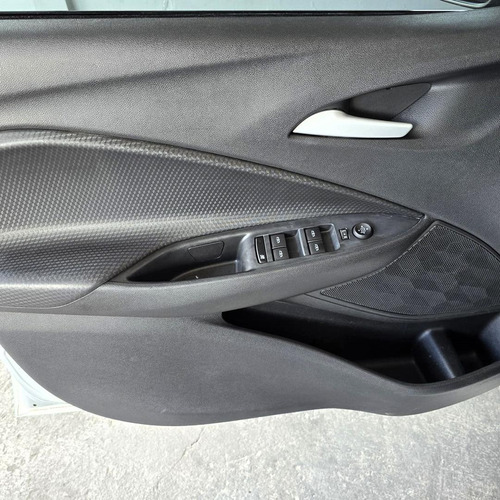 Chevrolet Onix plus Onix 1.0 Plus Turbo At Sedan