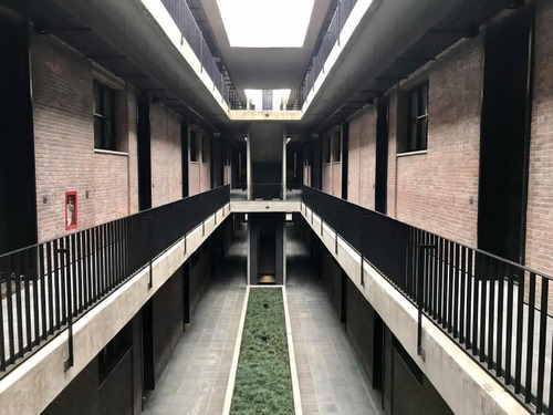 Imagen 9 de 15 de Oficina 2 Amb En Condominio San Isidro Loft, Pileta, 2 Cocheras, Seguridad